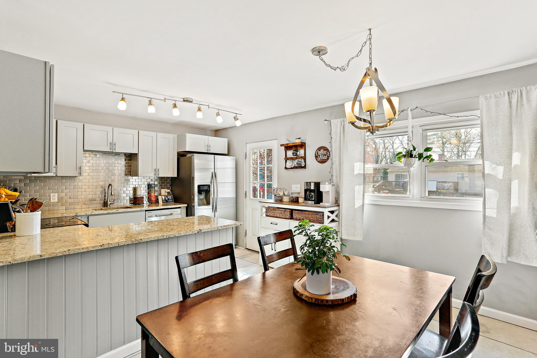 EDGE MEAD - Residential