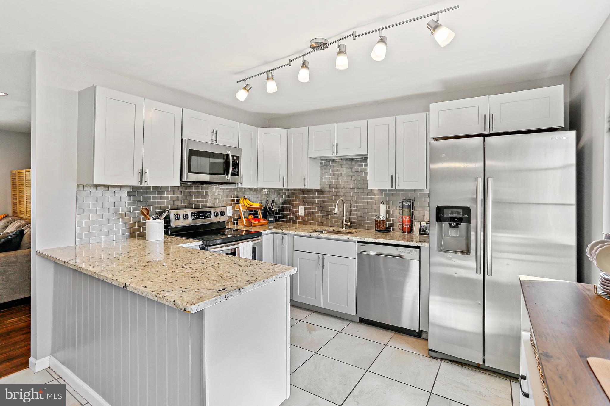 EDGE MEAD - Residential