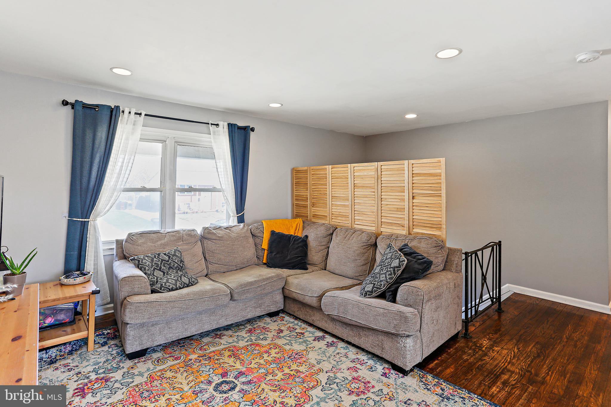 EDGE MEAD - Residential