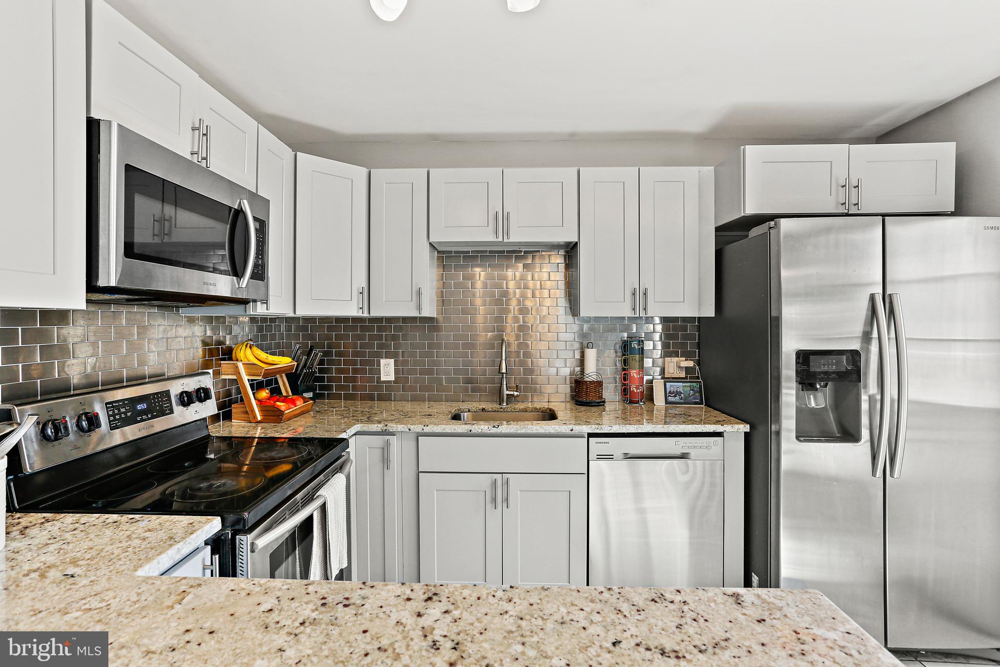 EDGE MEAD - Residential