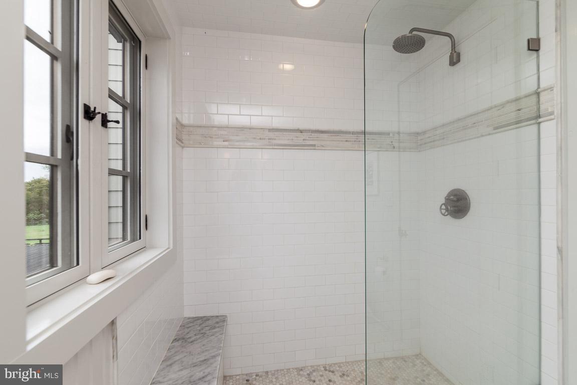 RIEMENSCHNEIDER - Residential Lease
