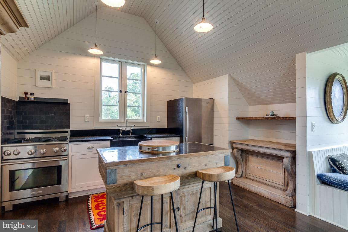 RIEMENSCHNEIDER - Residential Lease