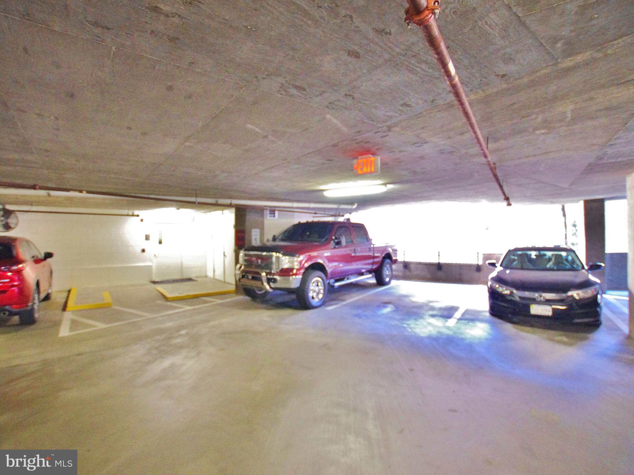 MIDTOWN ALEXANDRIA STATION CONDOMINIUM - Residential Lease