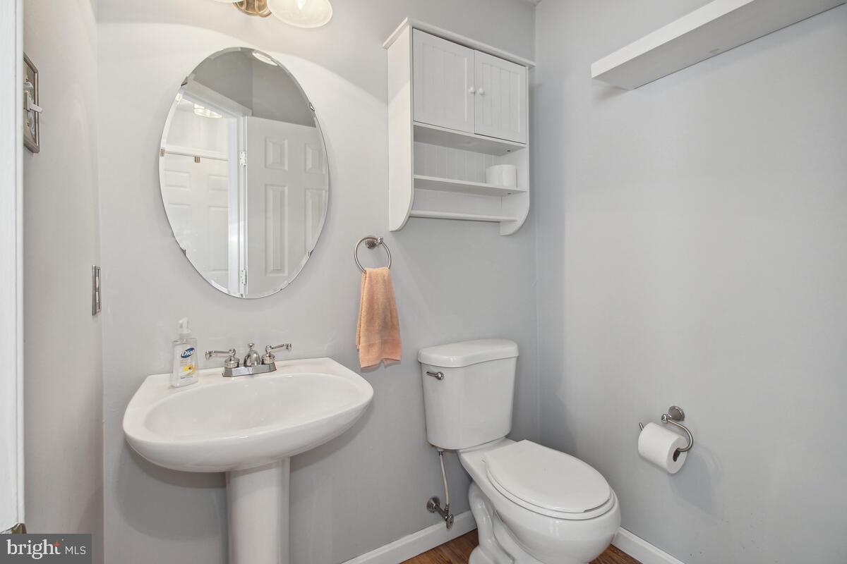 VILLAGE AT THOMAS RUN - Residential