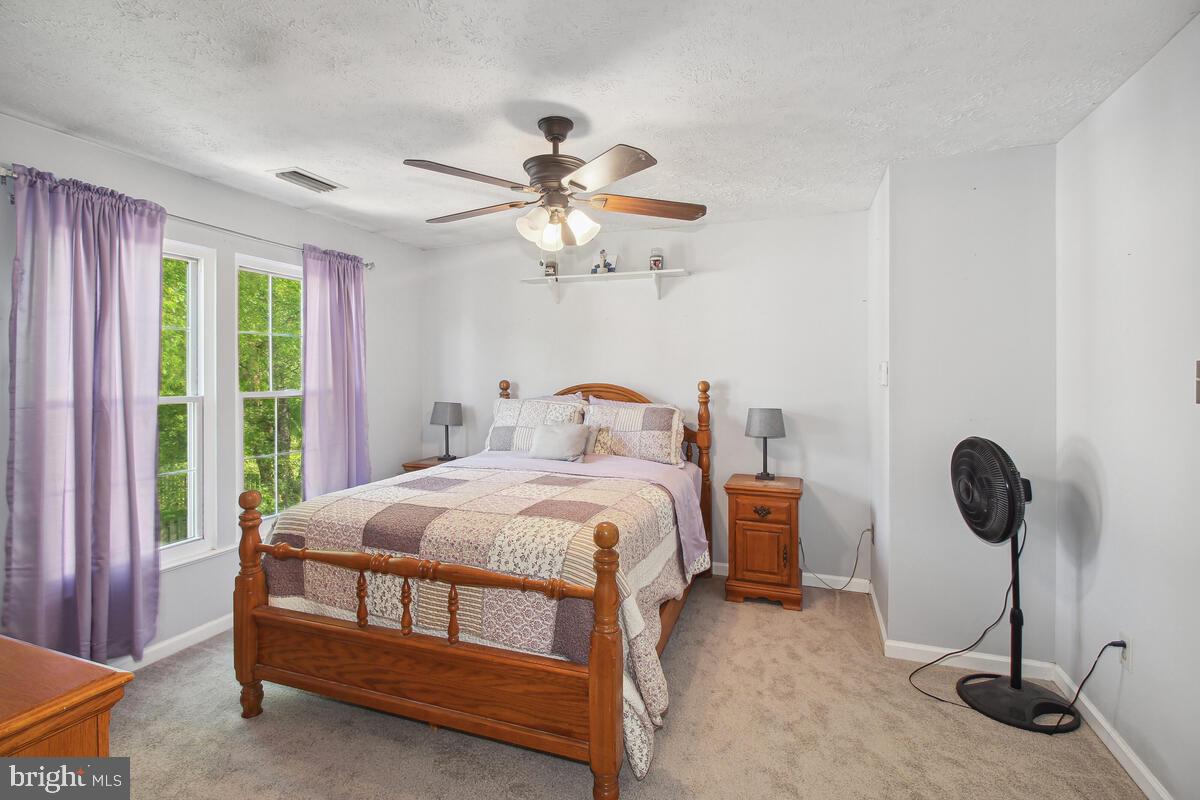 VILLAGE AT THOMAS RUN - Residential