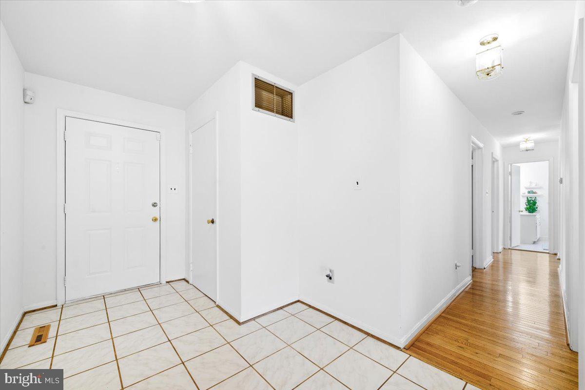 HICKORY RIDGE - Residential