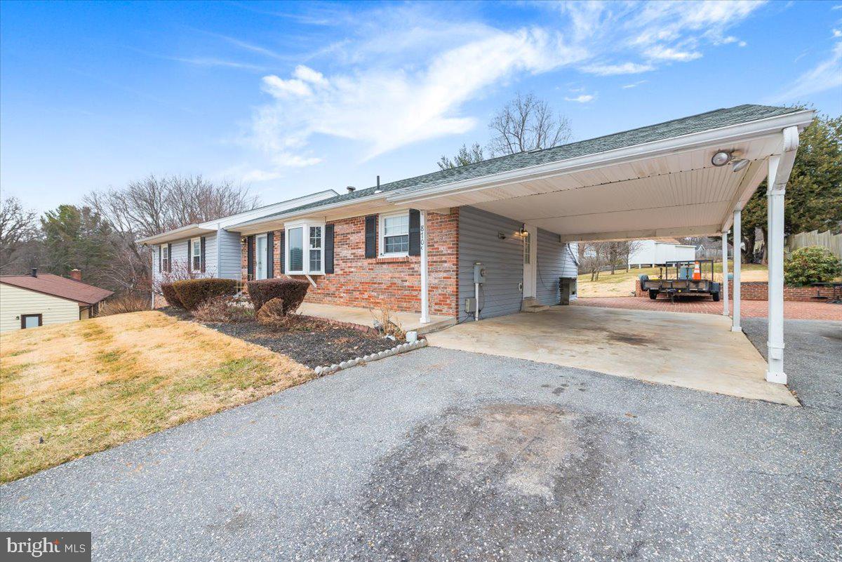 HICKORY RIDGE - Residential