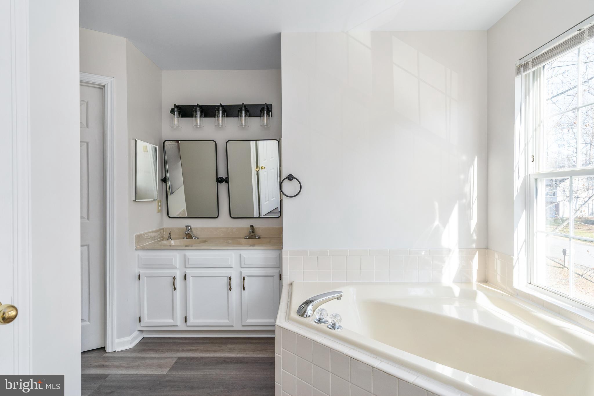 SMOKETREE - Residential