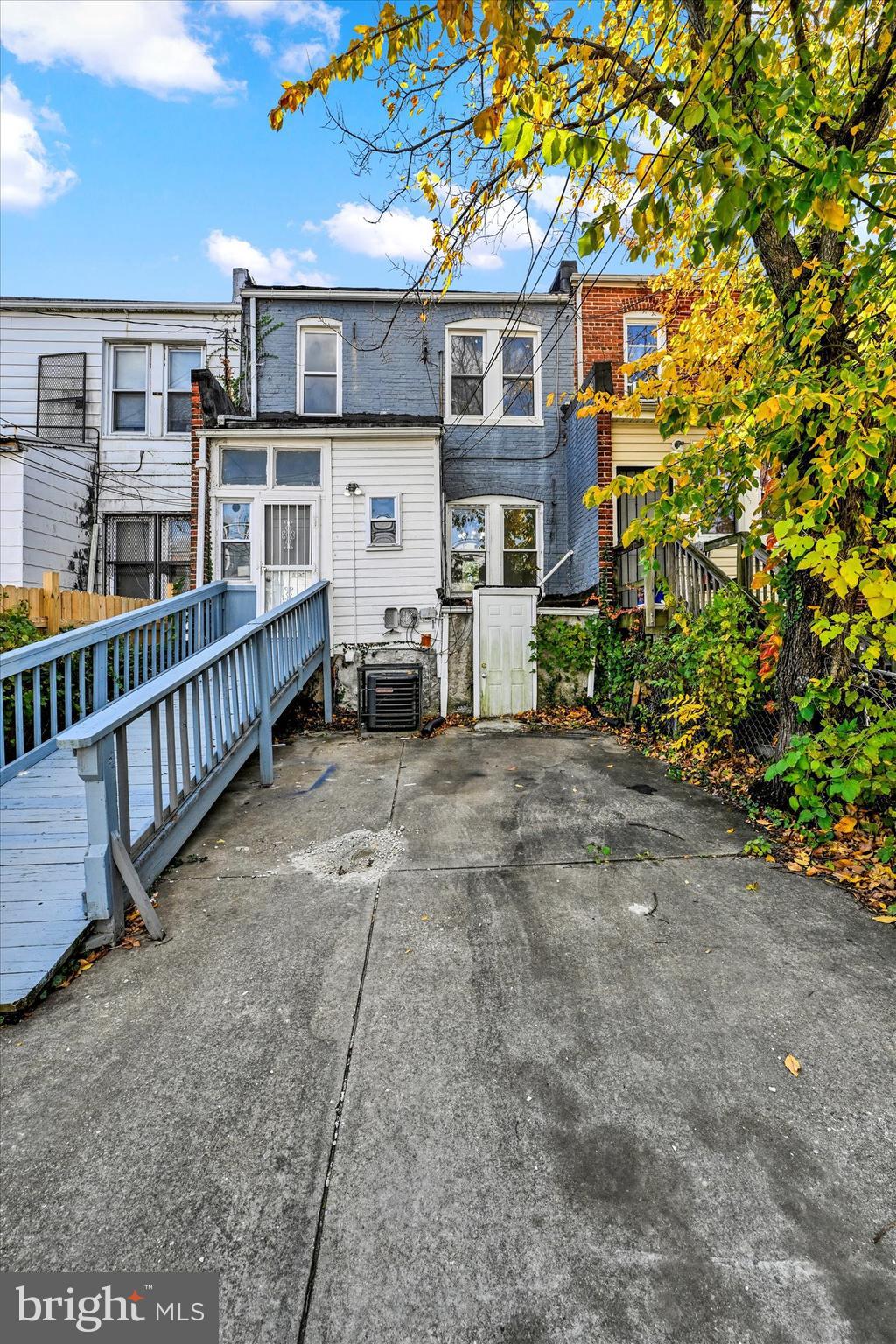 ROSEMONT - Residential