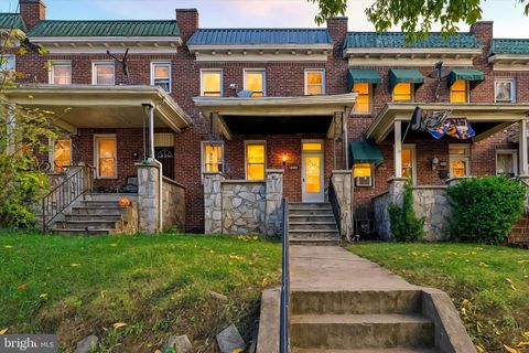Photo of 3118 Normount Avenue, BALTIMORE, MD 21216 (MLS # MDBA2190294)