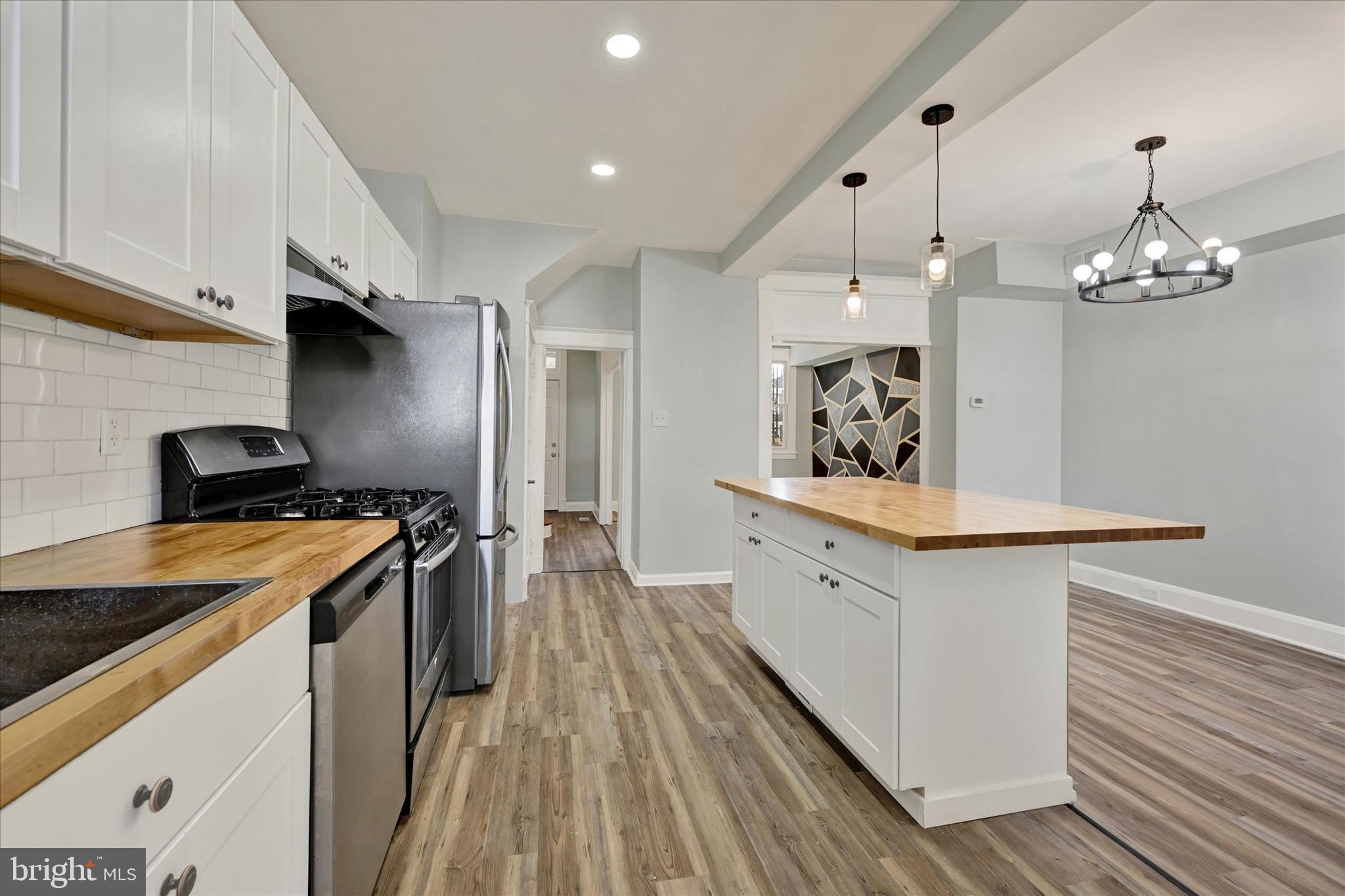 ROSEMONT - Residential