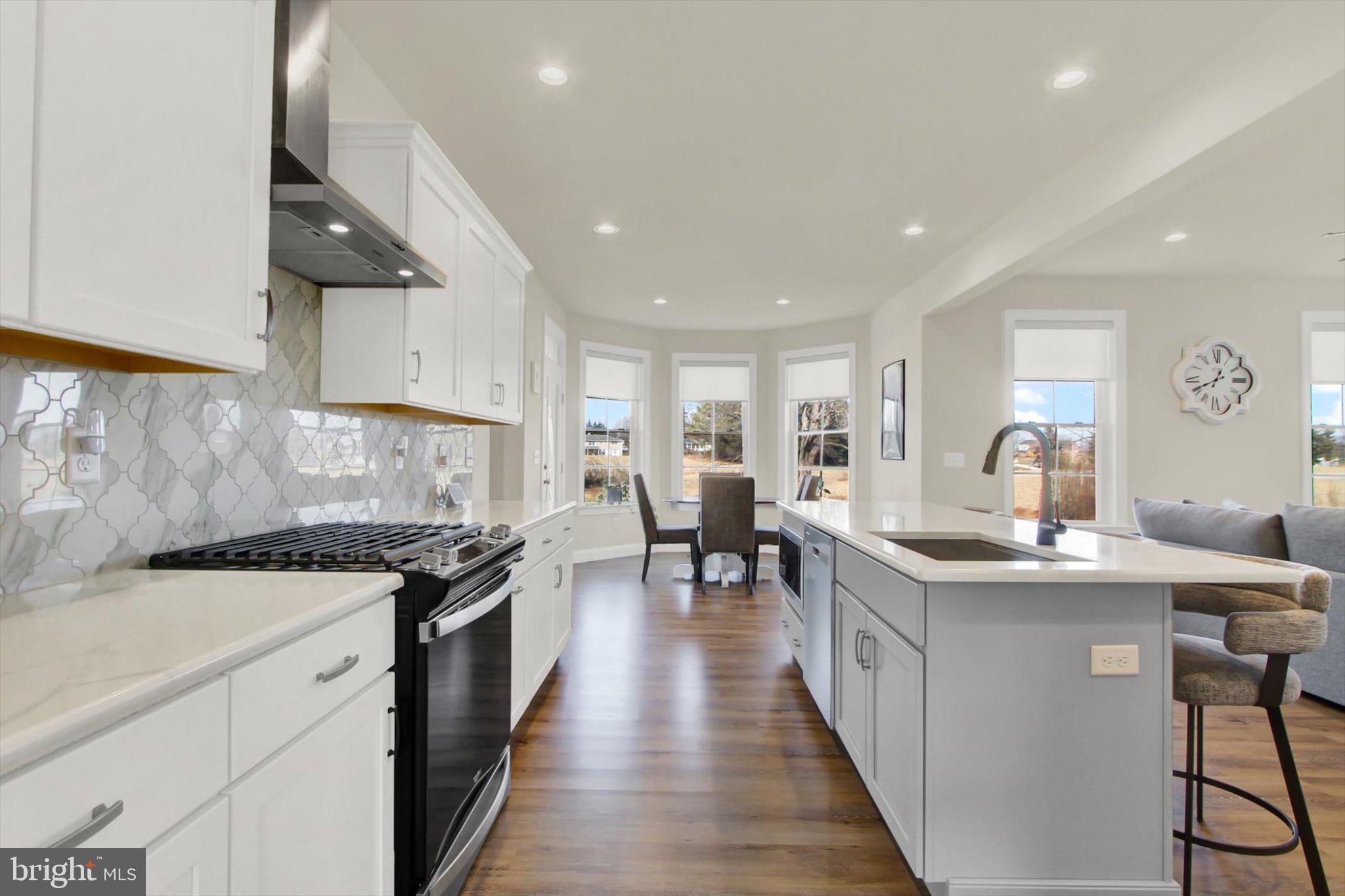 DONWOOD ESTATES - Residential