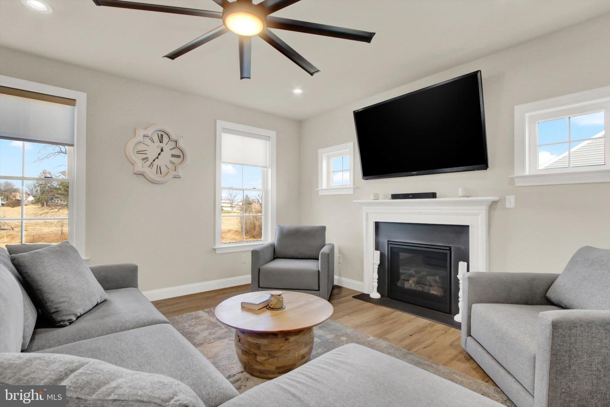 DONWOOD ESTATES - Residential