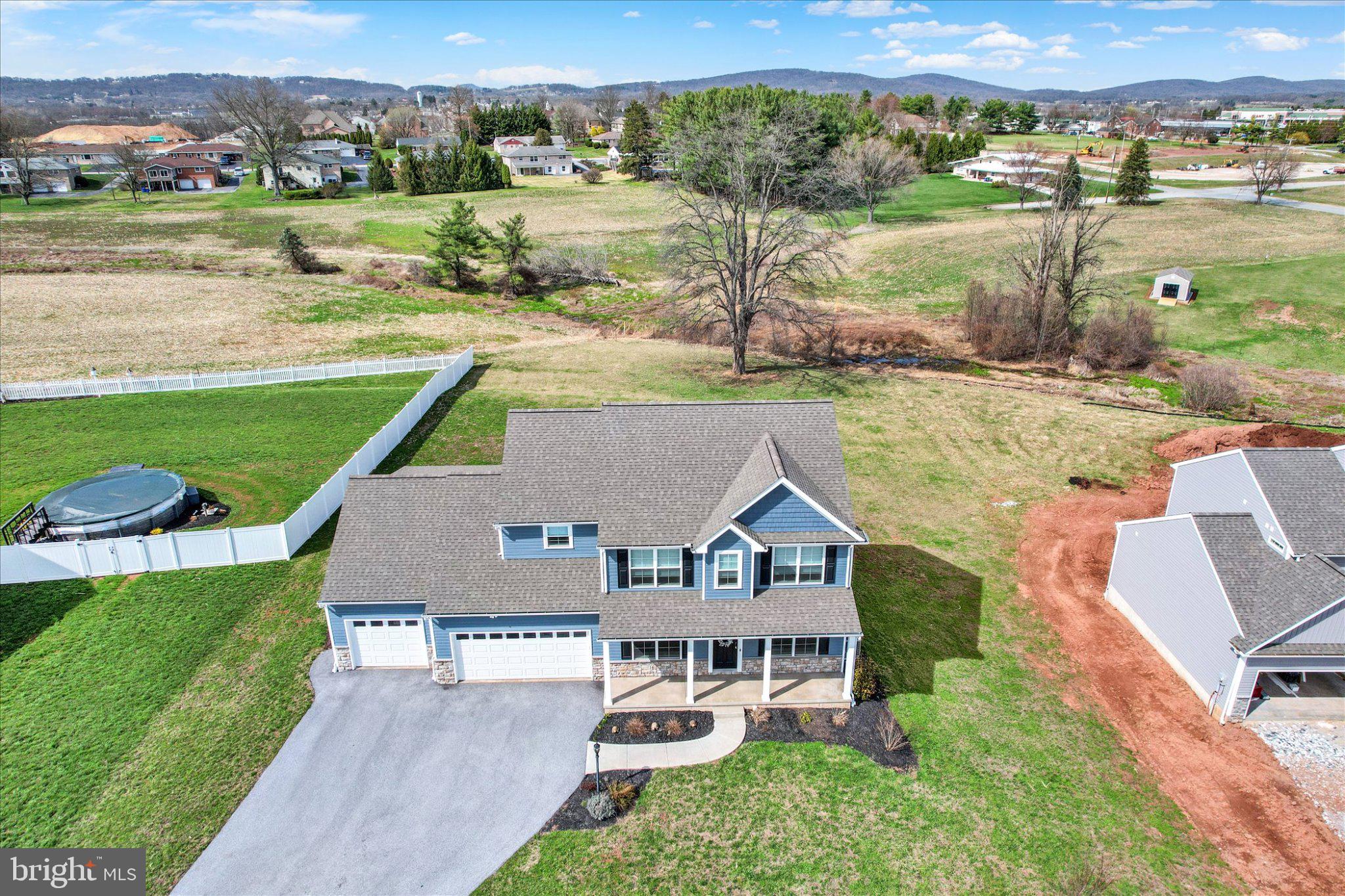 DONWOOD ESTATES - Residential