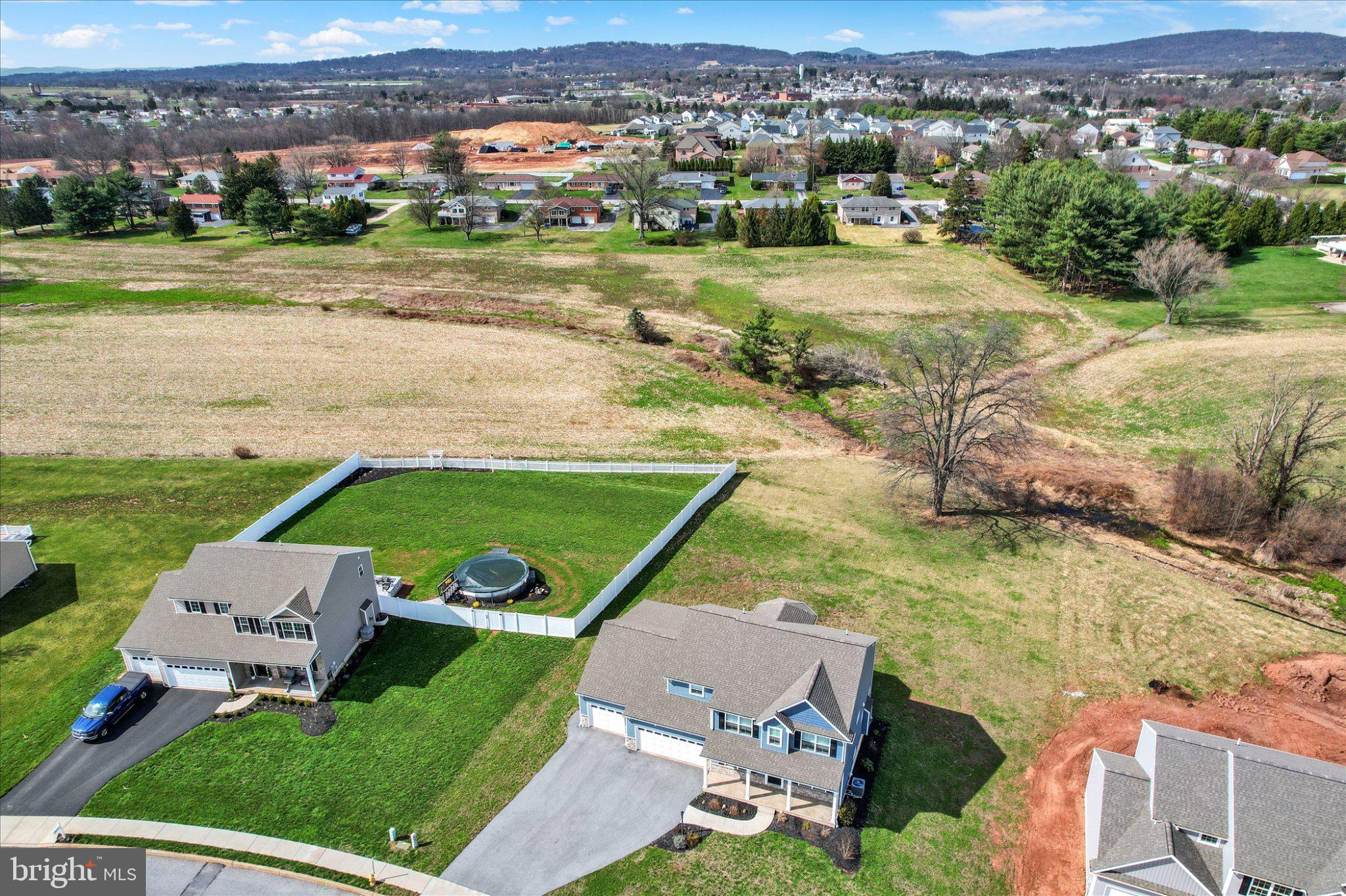 DONWOOD ESTATES - Residential