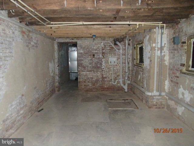 MONTEBELLO - Residential