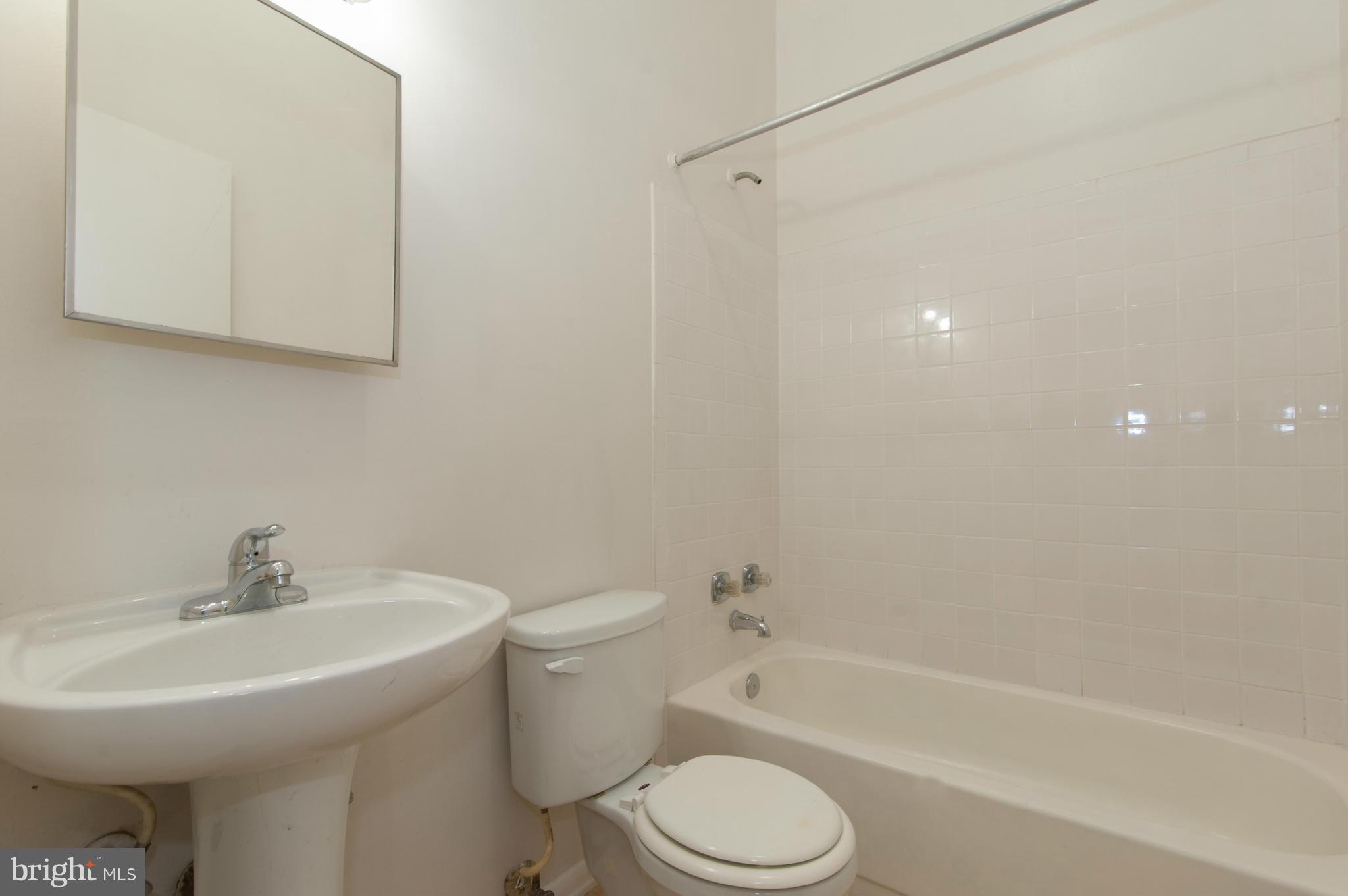 RESERVOIR HILL HISTORIC DISTRICT - Residential Income