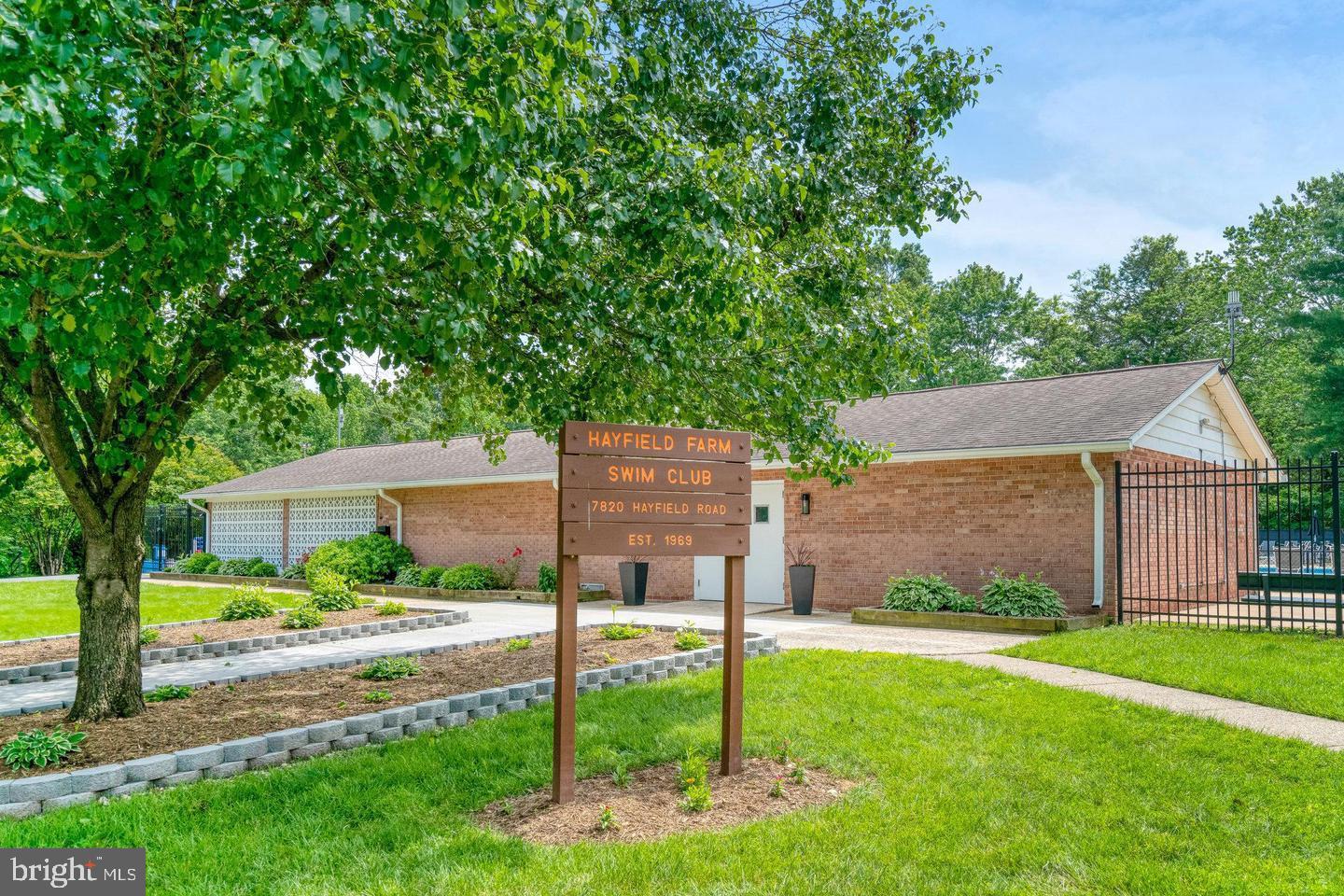 HAYFIELD FARM - Residential