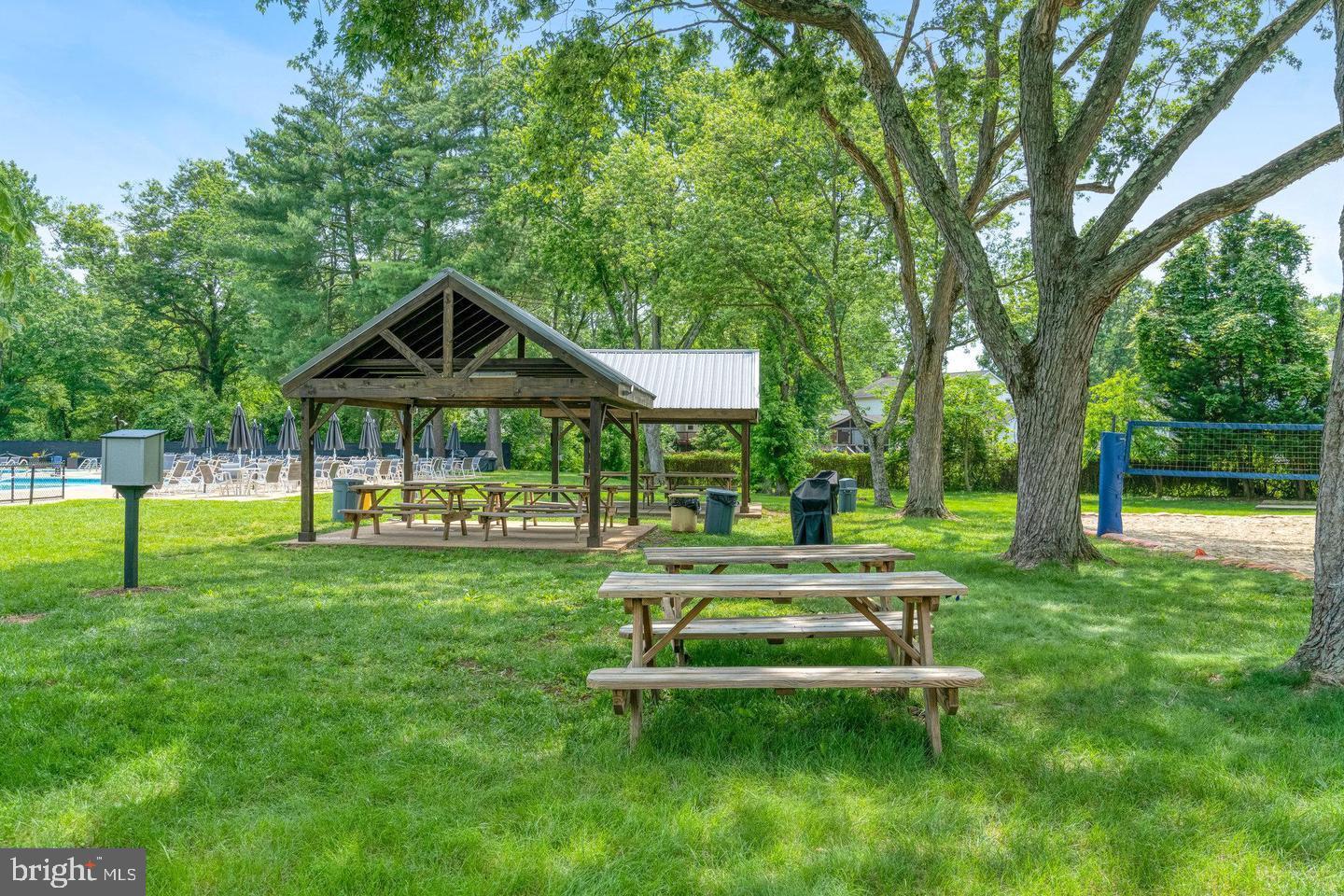 HAYFIELD FARM - Residential