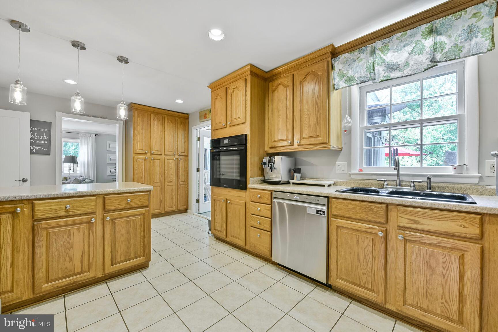 HAYFIELD FARM - Residential