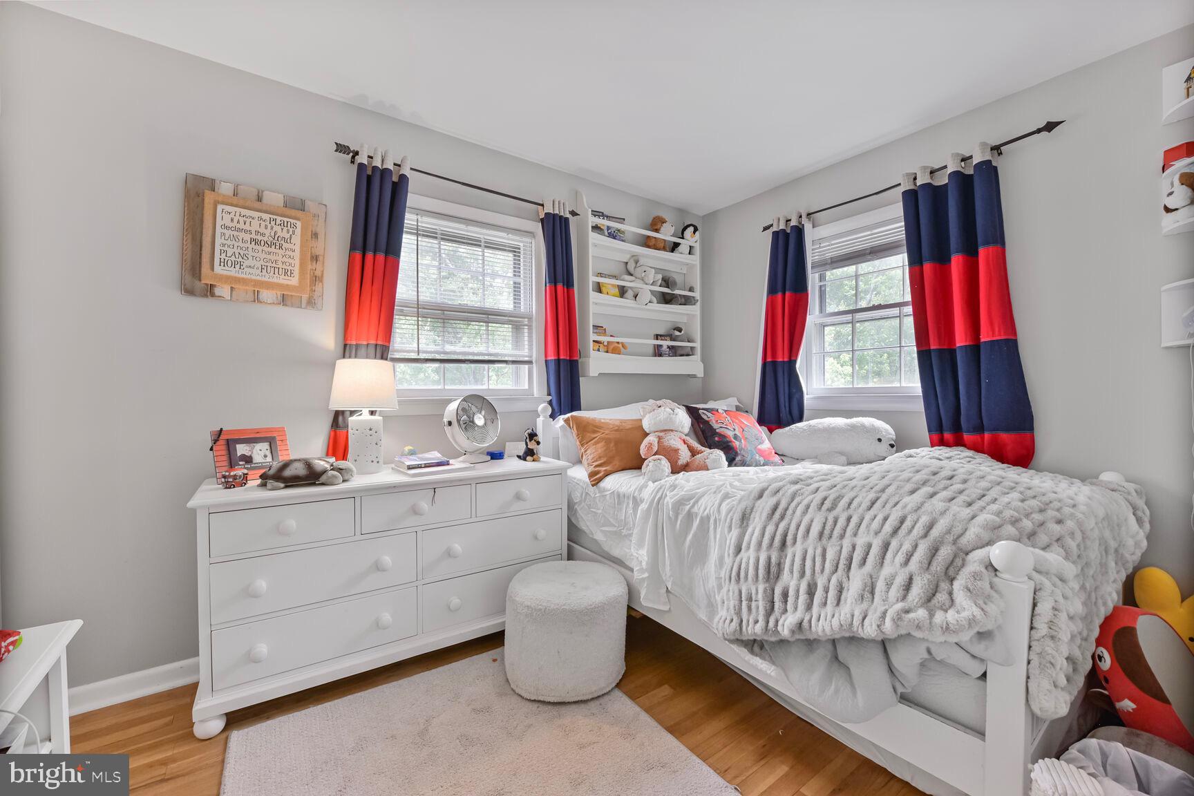 HAYFIELD FARM - Residential