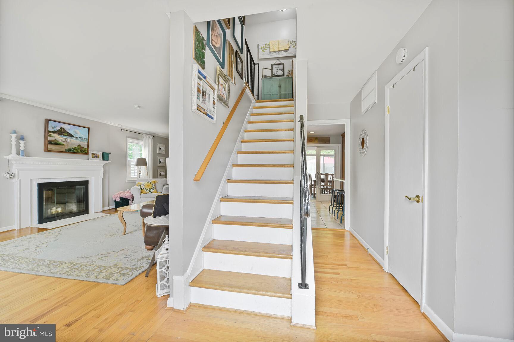 7611 KINGSBURY ROAD