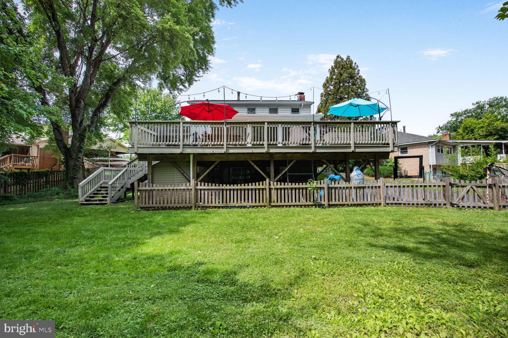 HAYFIELD FARM - Residential