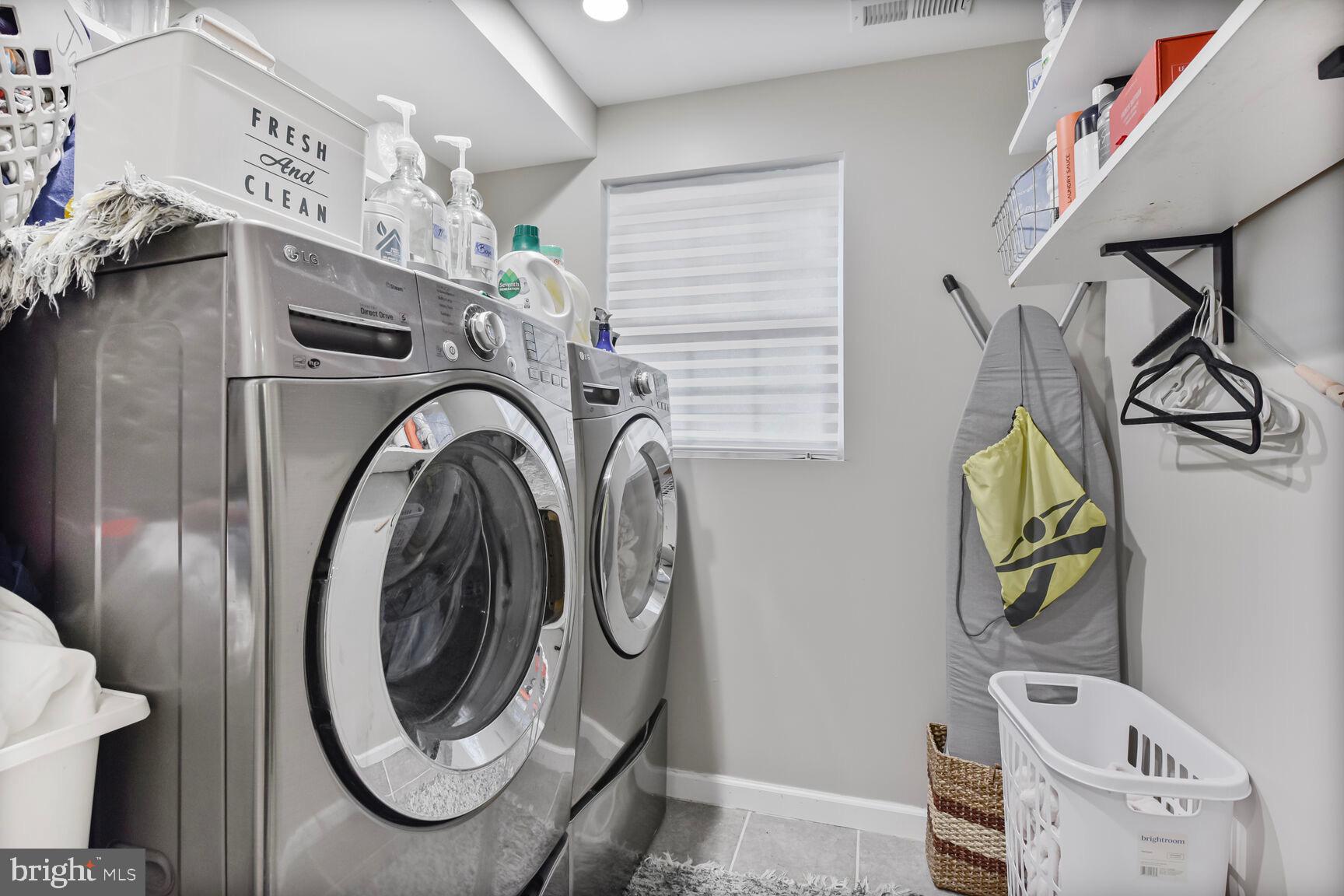 HAYFIELD FARM - Residential