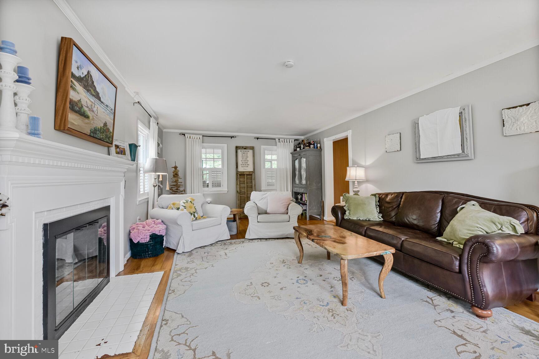 HAYFIELD FARM - Residential