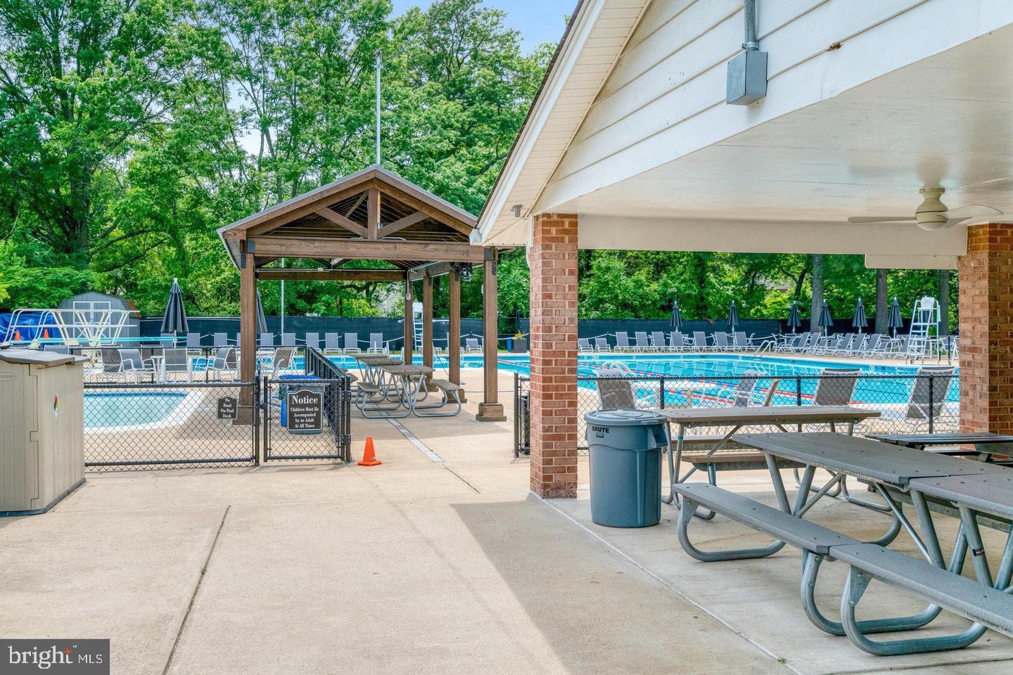 HAYFIELD FARM - Residential