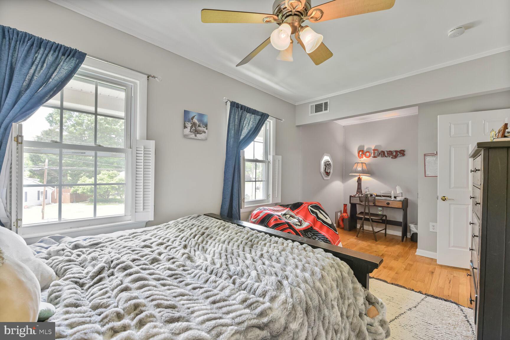 HAYFIELD FARM - Residential