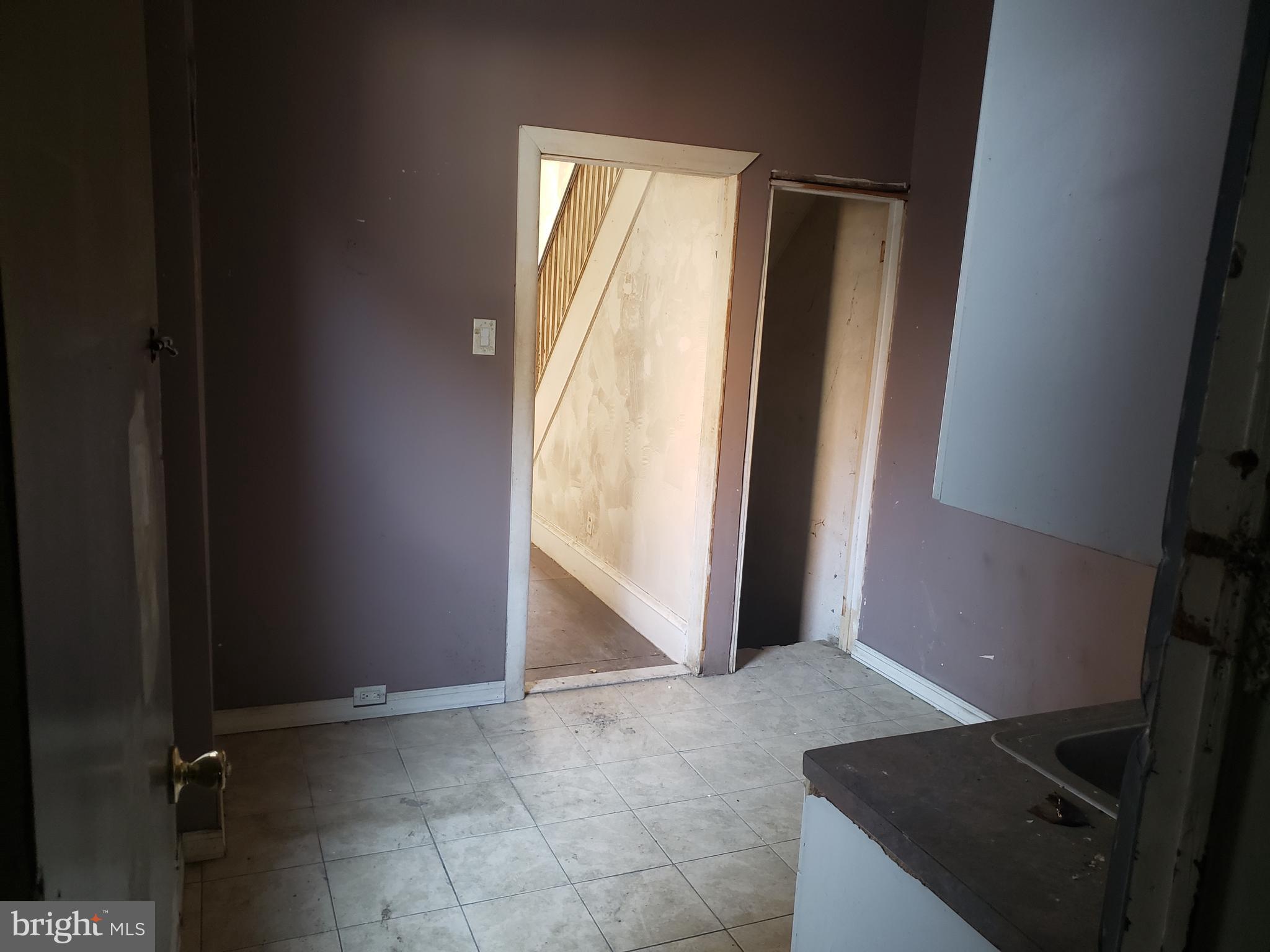 WEST KENSINGTON - Residential