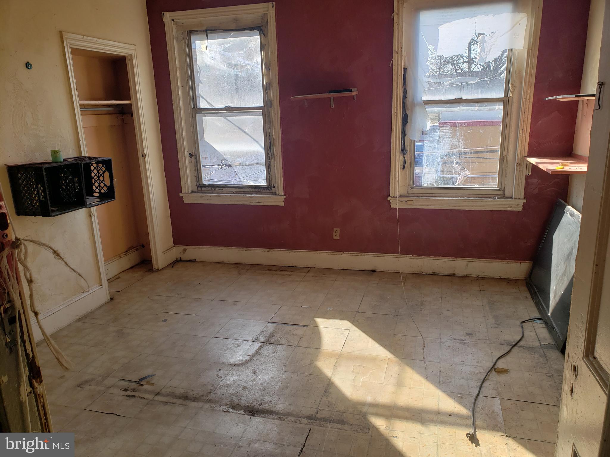 WEST KENSINGTON - Residential