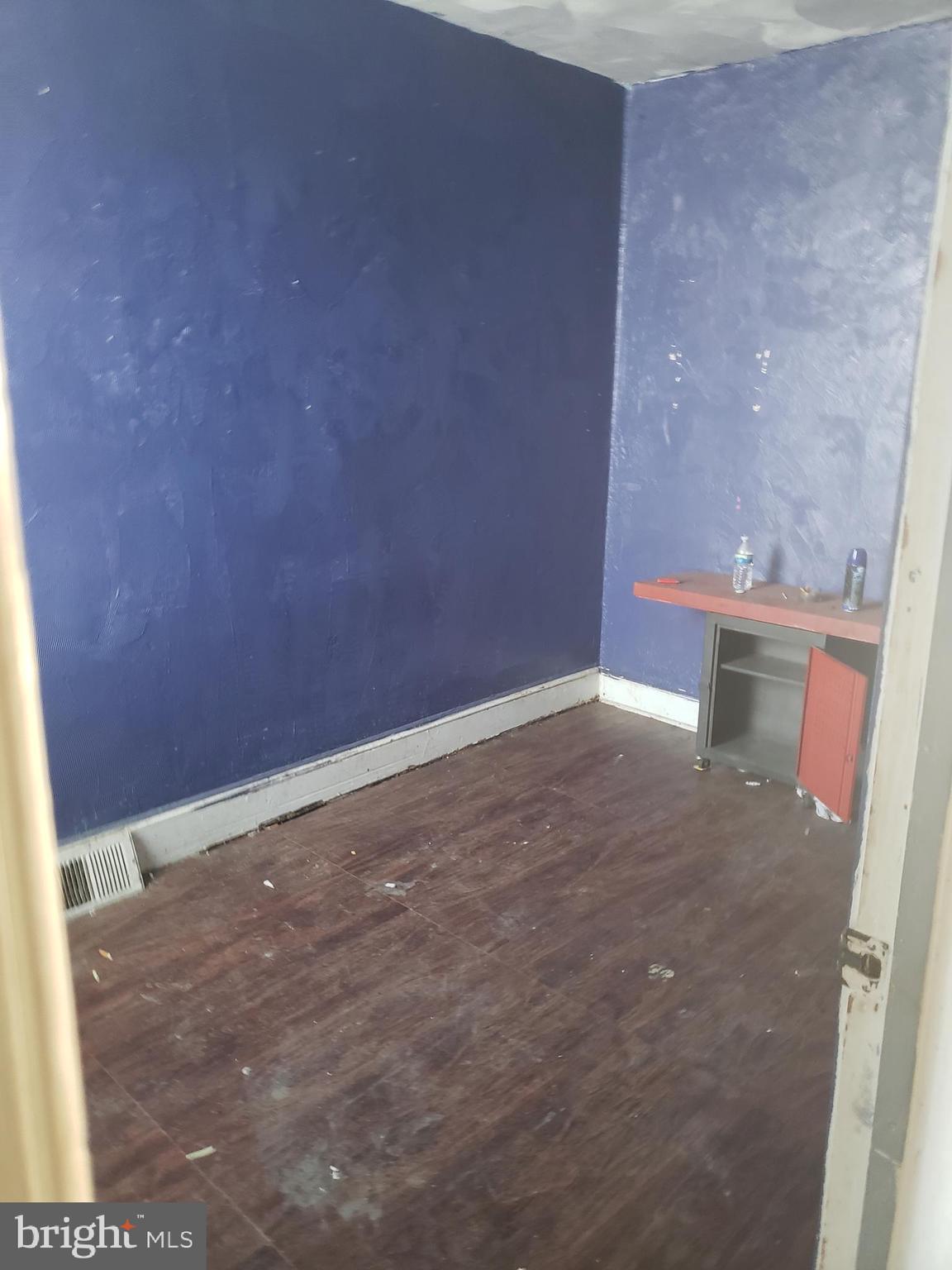 WEST KENSINGTON - Residential