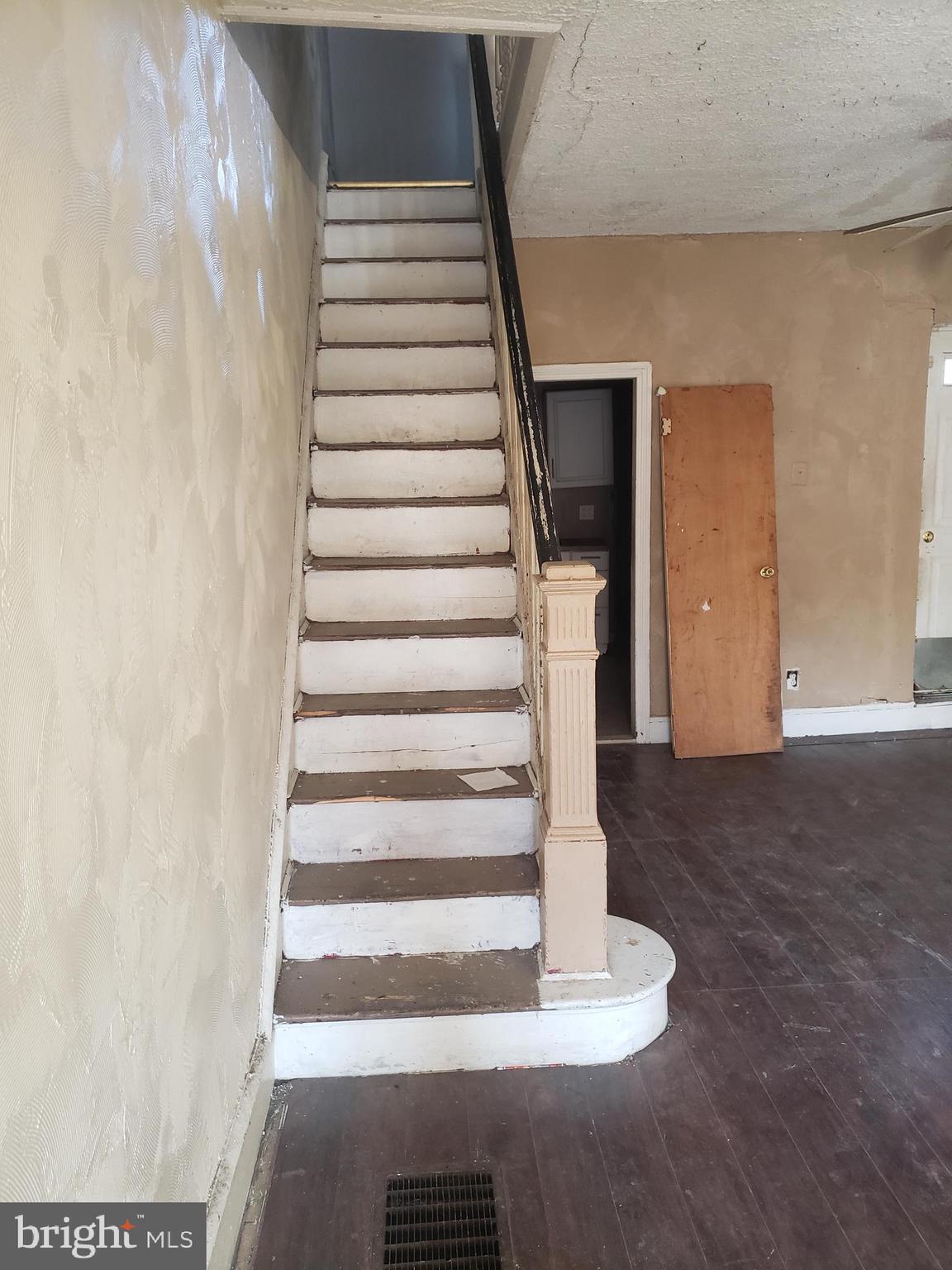 WEST KENSINGTON - Residential