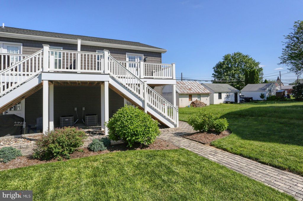 Photo of 227 W Cherry Street, PALMYRA, PA 17078 (MLS # PALN2023464)