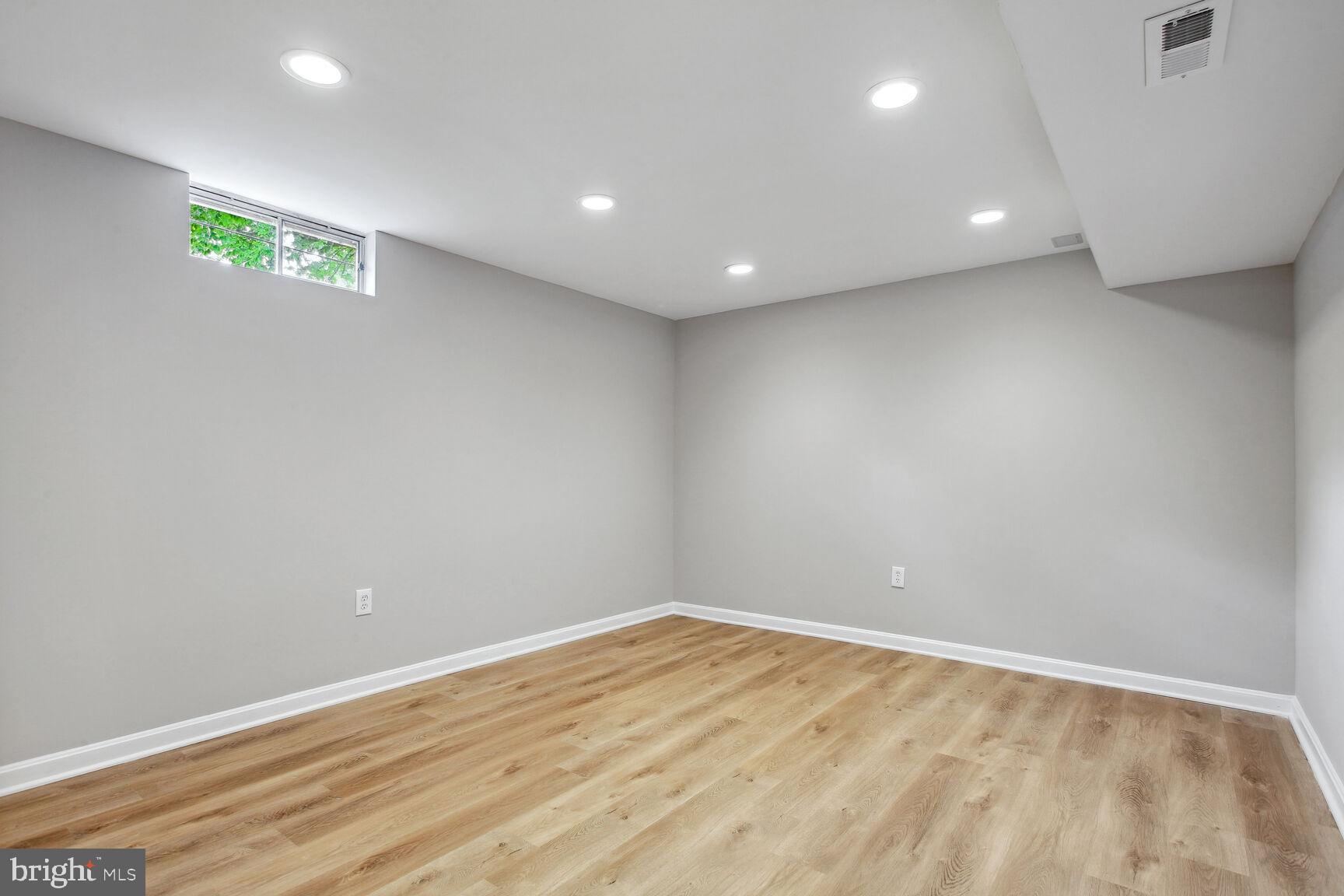 STONEBRIDGE - Residential