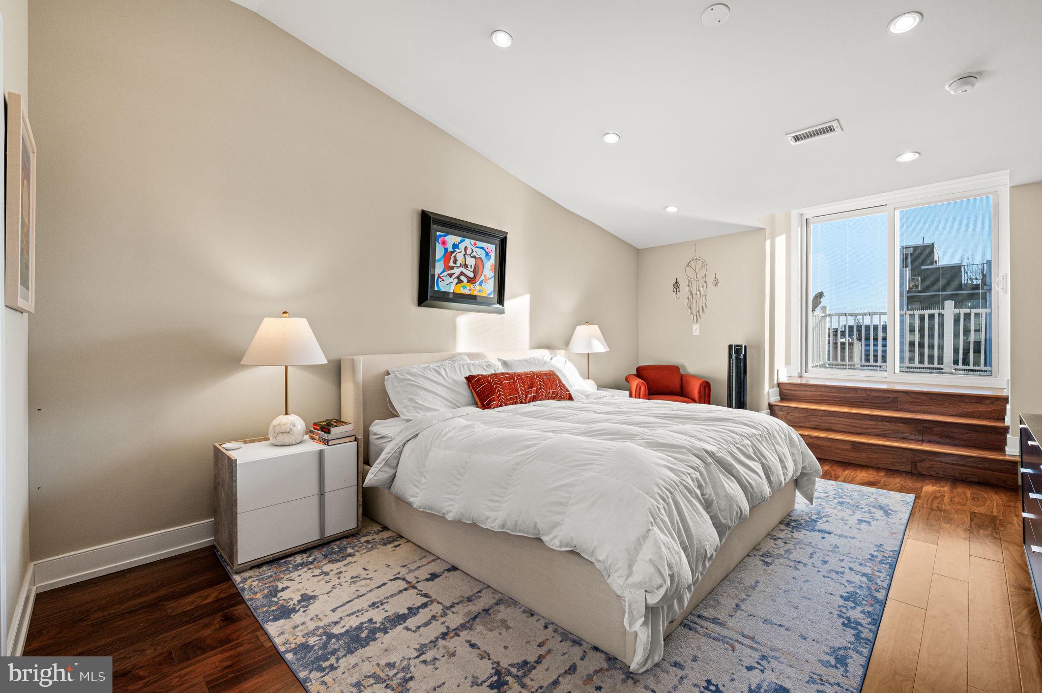 PASSYUNK SQUARE - Residential