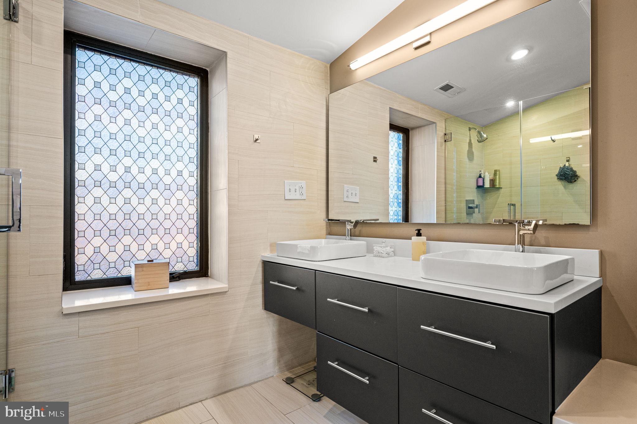 PASSYUNK SQUARE - Residential