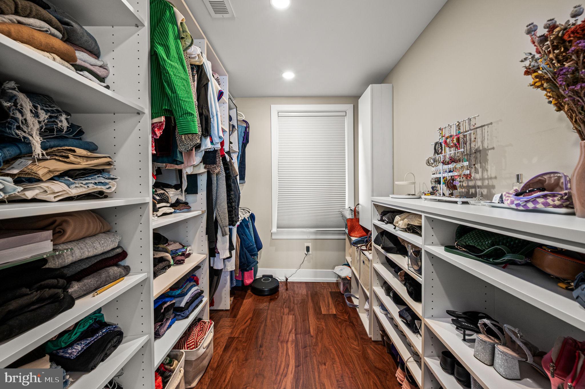 PASSYUNK SQUARE - Residential