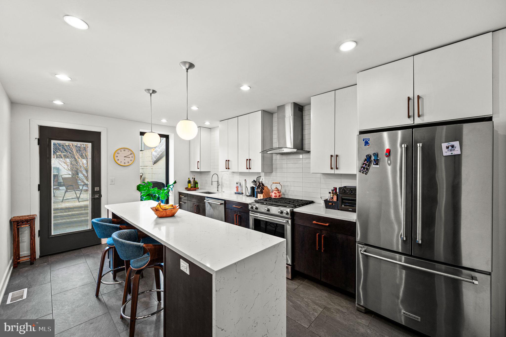 PASSYUNK SQUARE - Residential