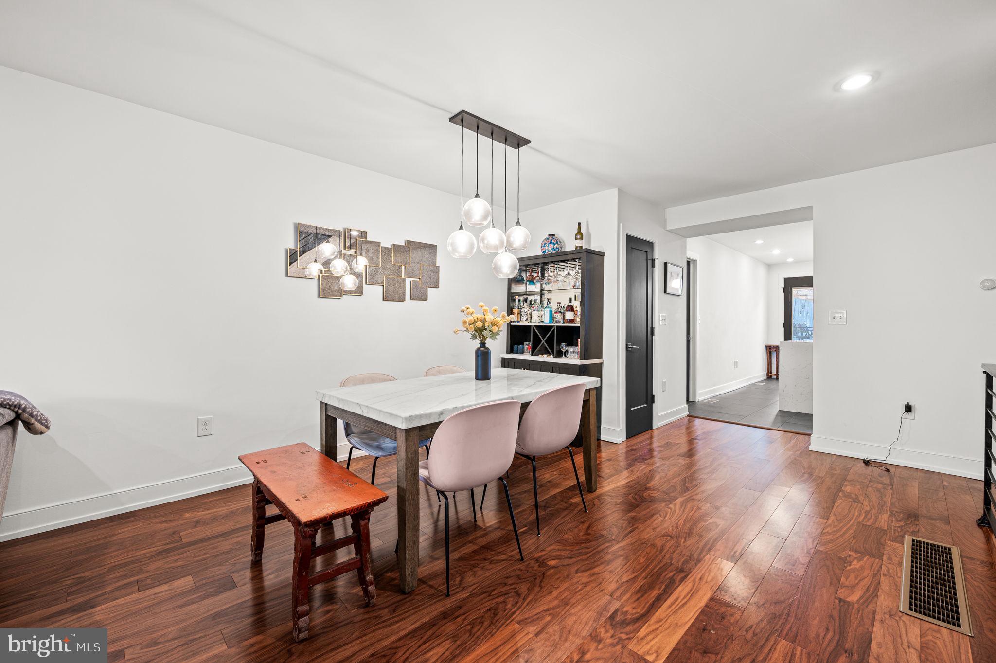 PASSYUNK SQUARE - Residential