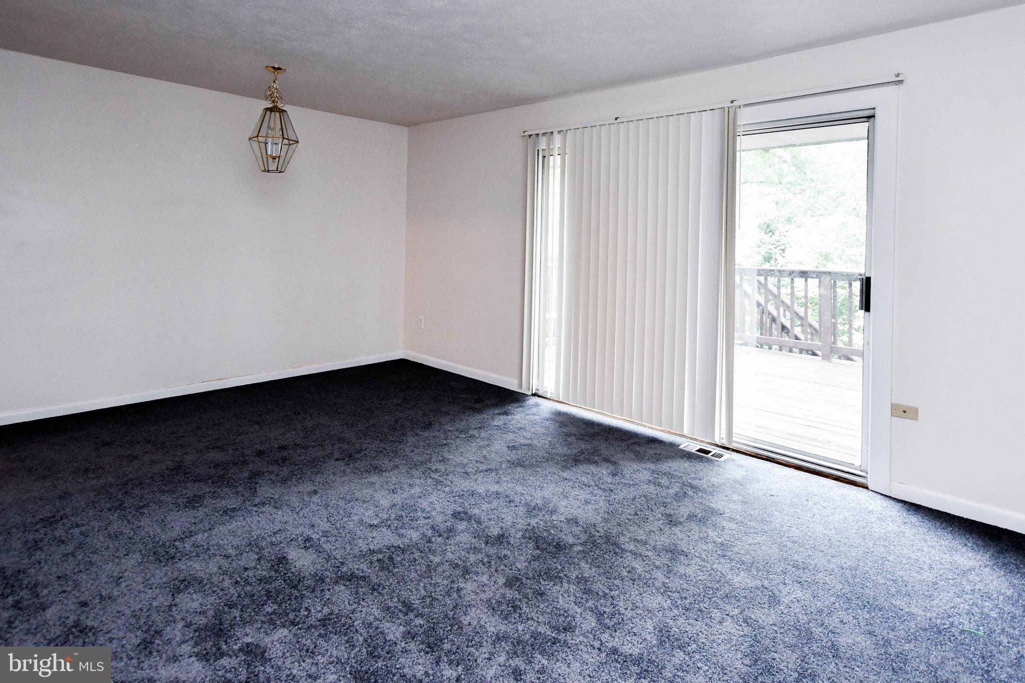 1827 GREMPLER WAY