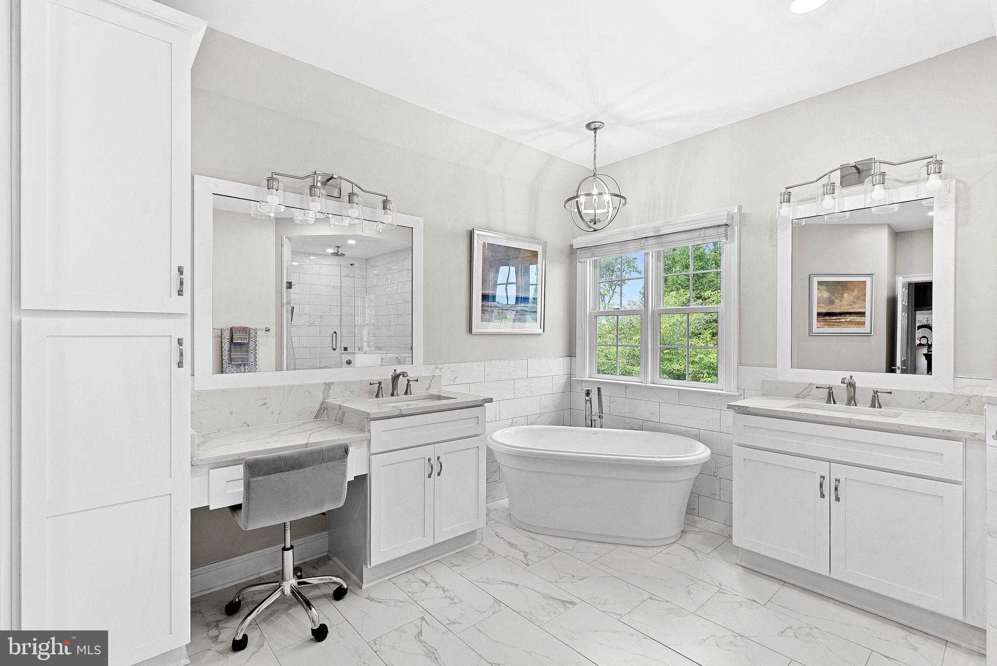 WRIGHT FARM - Residential