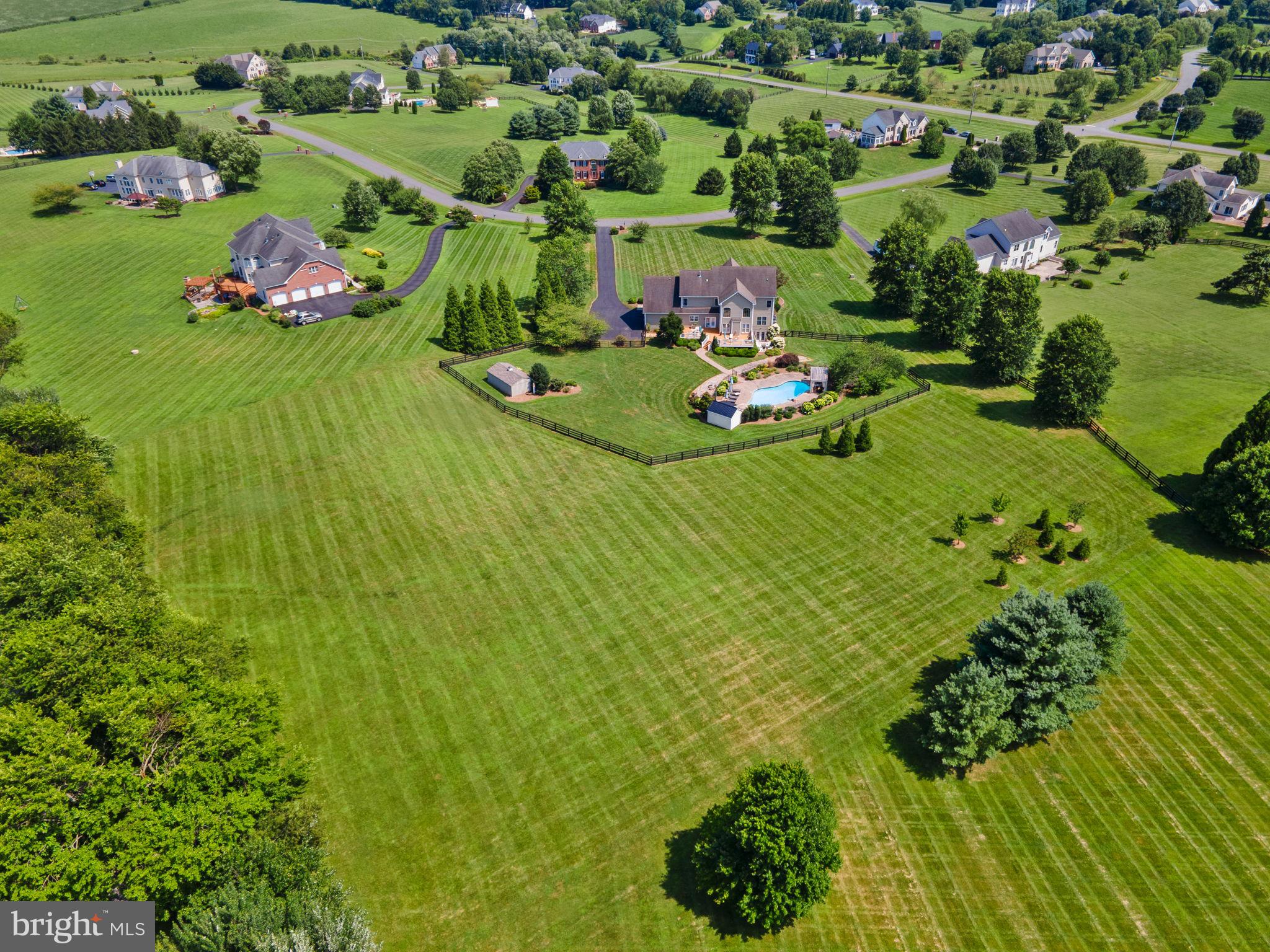 WRIGHT FARM - Residential