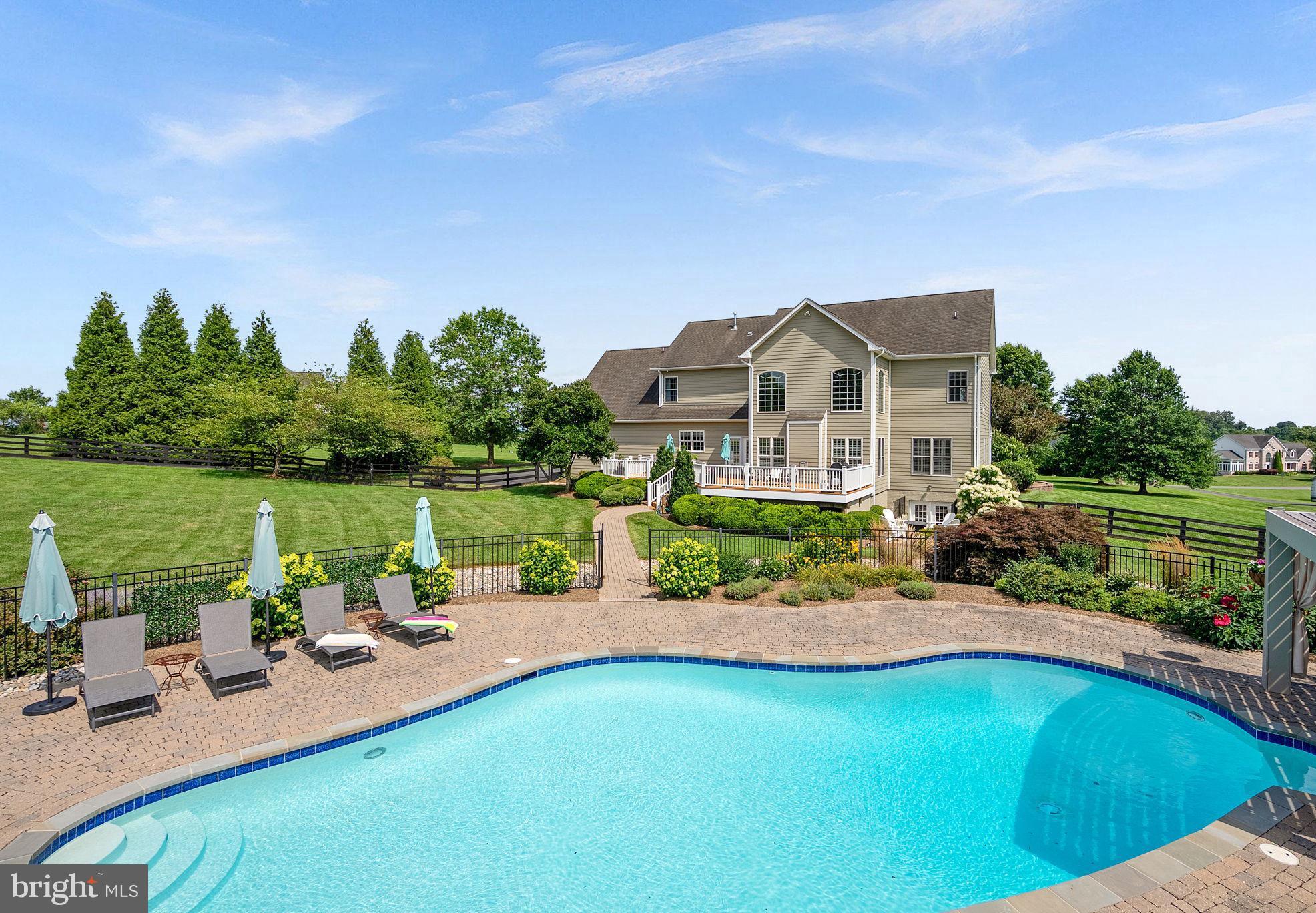 WRIGHT FARM - Residential