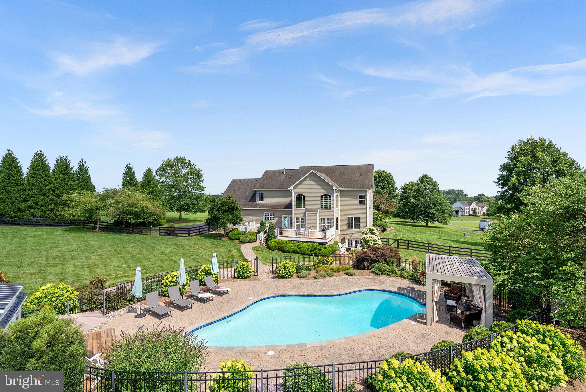 WRIGHT FARM - Residential