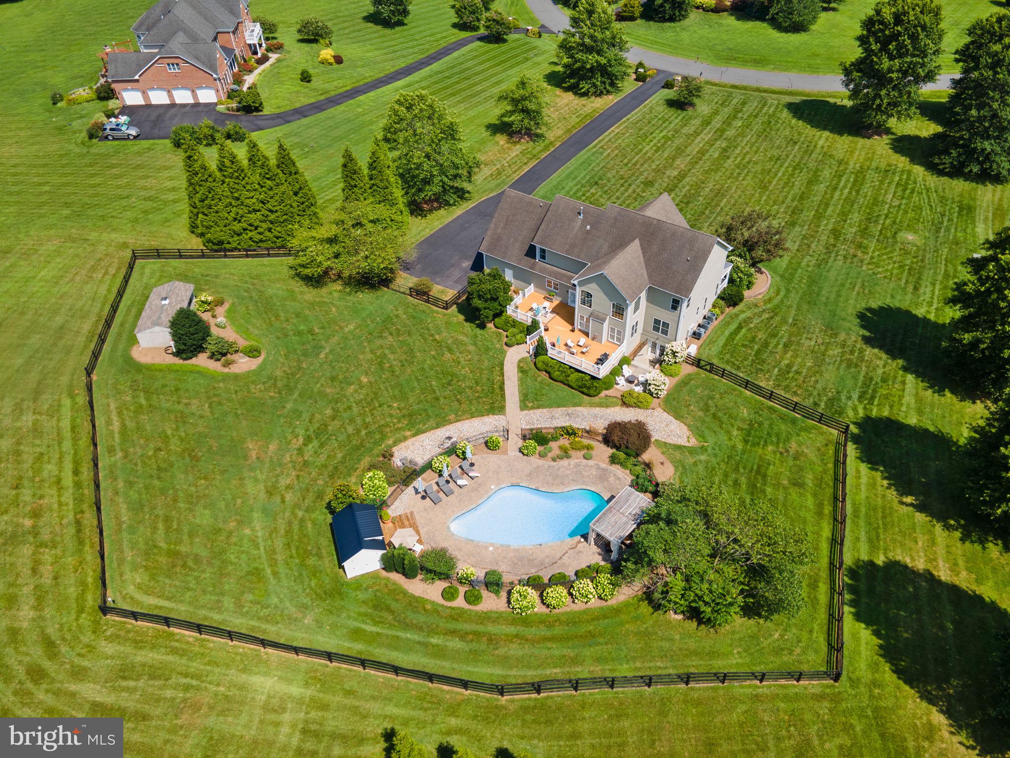 WRIGHT FARM - Residential