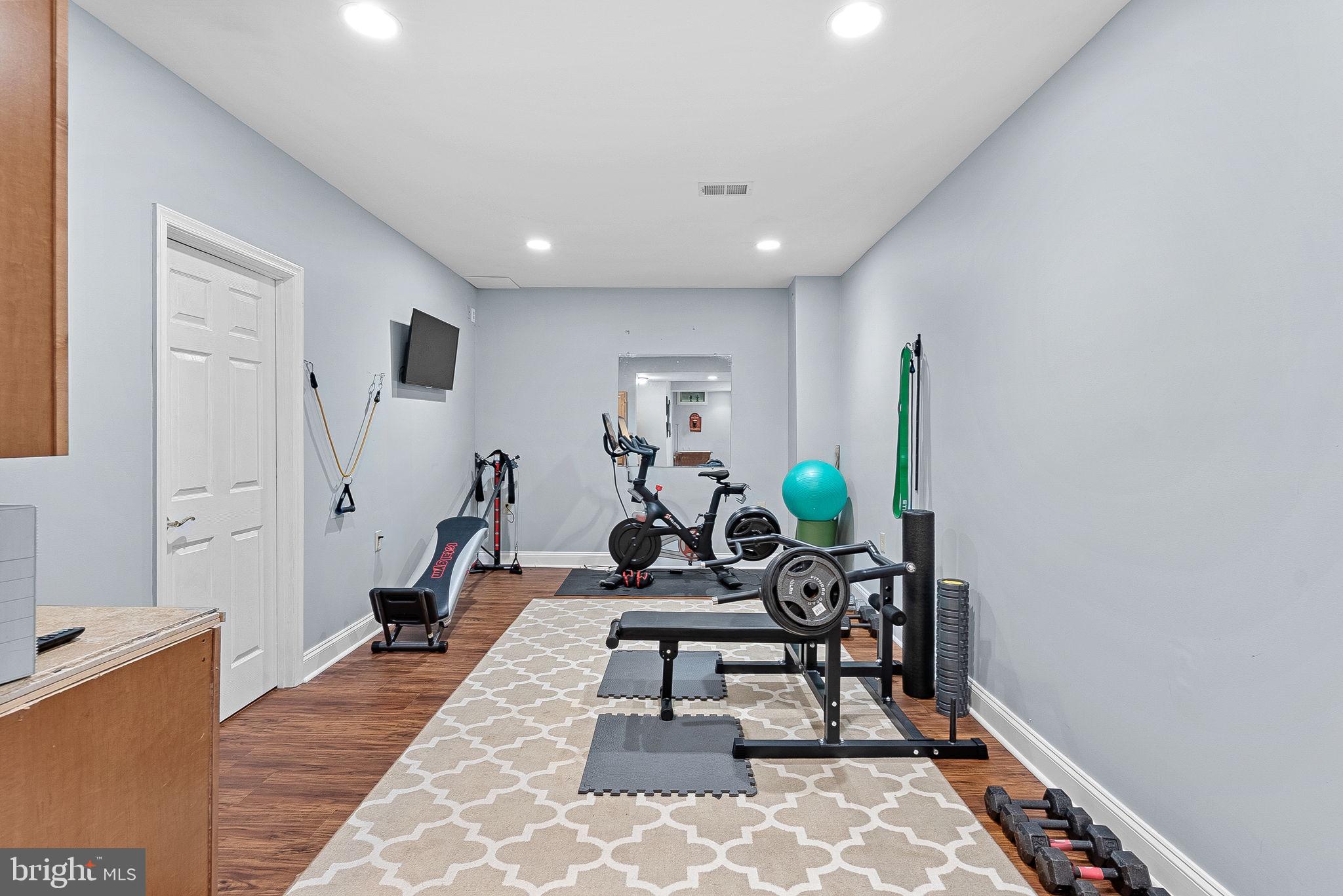 WRIGHT FARM - Residential