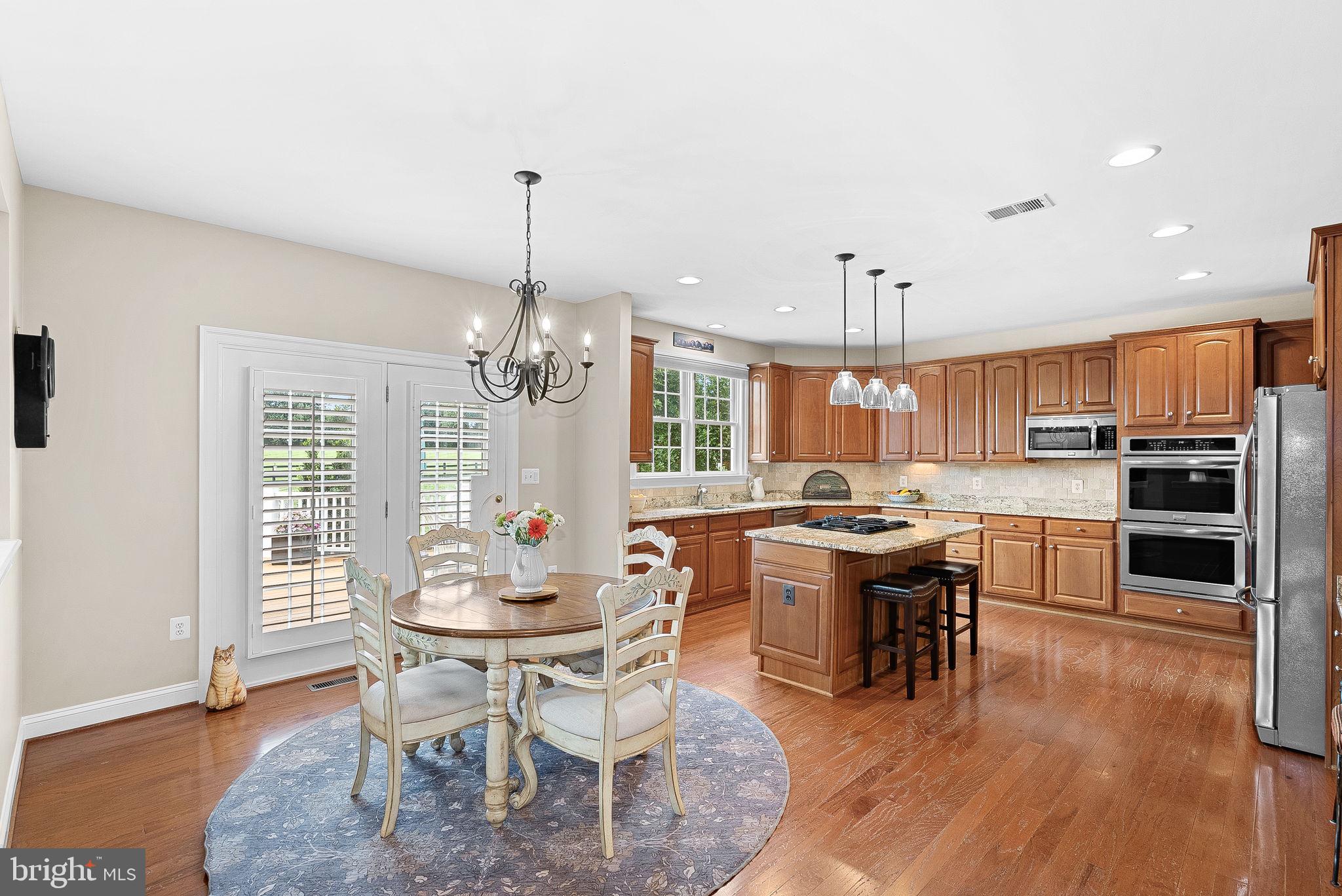 WRIGHT FARM - Residential